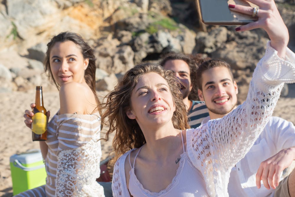 image of The Impact of Social Media on Modern Friendships